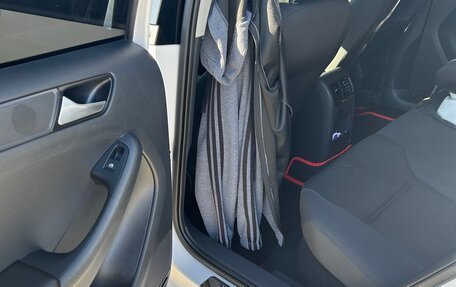 Volkswagen Jetta VI, 2015 год, 1 150 000 рублей, 24 фотография