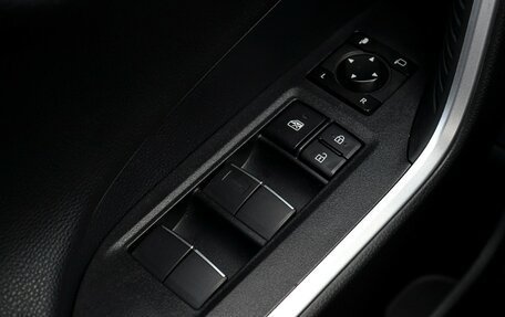 Toyota RAV4, 2020 год, 2 725 000 рублей, 15 фотография