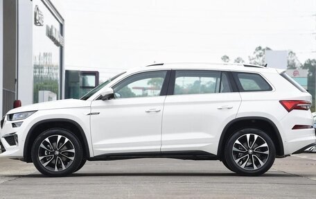 Skoda Kodiaq I, 2025 год, 3 970 000 рублей, 4 фотография