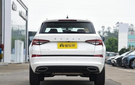 Skoda Kodiaq I, 2025 год, 3 970 000 рублей, 6 фотография