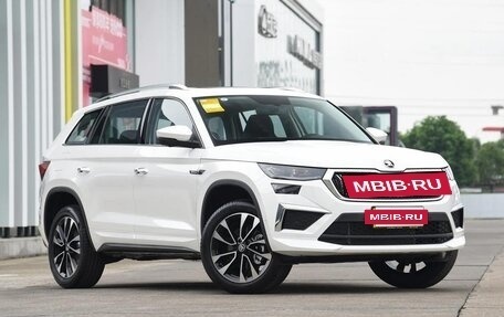 Skoda Kodiaq I, 2025 год, 3 970 000 рублей, 3 фотография