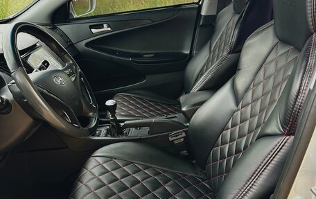 Hyundai Sonata VI, 2011 год, 930 000 рублей, 15 фотография