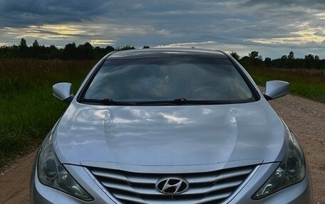 Hyundai Sonata VI, 2011 год, 930 000 рублей, 10 фотография