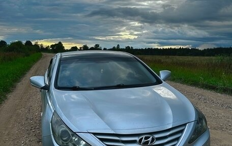 Hyundai Sonata VI, 2011 год, 930 000 рублей, 11 фотография