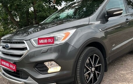 Ford Kuga III, 2017 год, 1 800 000 рублей, 3 фотография