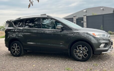 Ford Kuga III, 2017 год, 1 800 000 рублей, 13 фотография