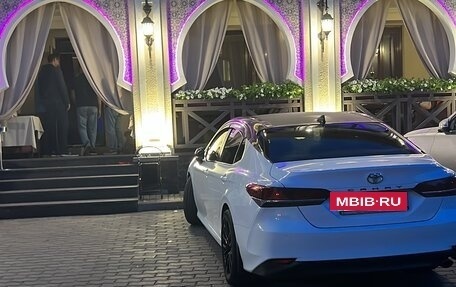 Toyota Camry, 2019 год, 2 200 000 рублей, 14 фотография