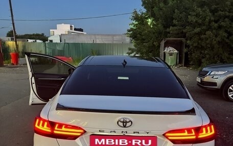 Toyota Camry, 2019 год, 2 200 000 рублей, 5 фотография