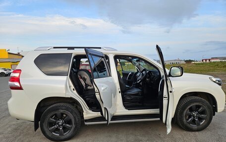 Toyota Land Cruiser Prado 150 рестайлинг 2, 2014 год, 3 550 000 рублей, 4 фотография