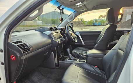 Toyota Land Cruiser Prado 150 рестайлинг 2, 2014 год, 3 550 000 рублей, 3 фотография