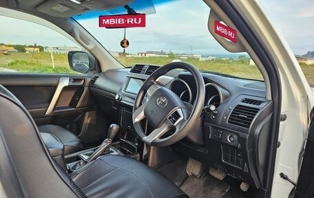 Toyota Land Cruiser Prado 150 рестайлинг 2, 2014 год, 3 550 000 рублей, 8 фотография