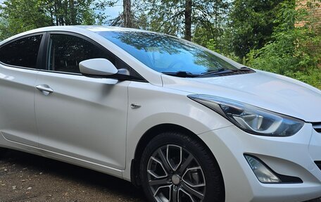 Hyundai Elantra V, 2015 год, 1 300 000 рублей, 4 фотография