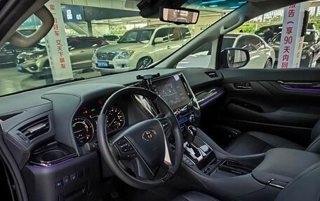 Toyota Vellfire, 2023 год, 8 500 000 рублей, 7 фотография