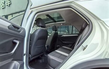 Volkswagen T-Roc I, 2021 год, 1 320 000 рублей, 8 фотография
