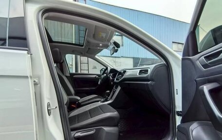 Volkswagen T-Roc I, 2021 год, 1 320 000 рублей, 11 фотография