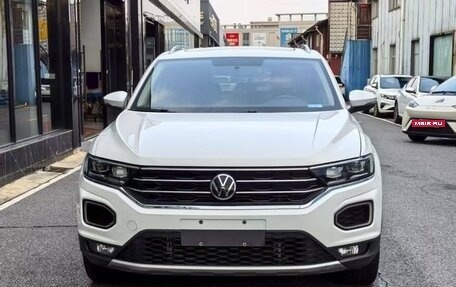 Volkswagen T-Roc I, 2021 год, 1 320 000 рублей, 2 фотография