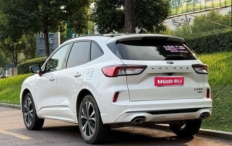 Ford Escape, 2022 год, 2 050 123 рублей, 4 фотография