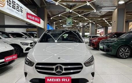 Mercedes-Benz B-Класс, 2021 год, 1 610 000 рублей, 2 фотография
