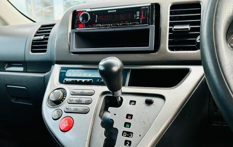 Toyota Wish II, 2004 год, 830 000 рублей, 15 фотография