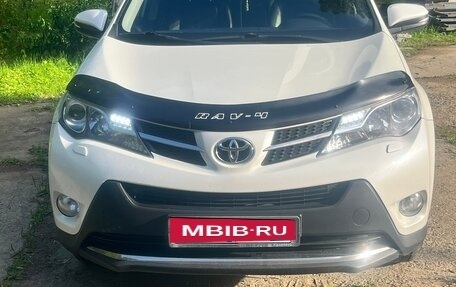 Toyota RAV4, 2013 год, 2 000 000 рублей, 3 фотография