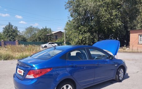 Hyundai Solaris II рестайлинг, 2011 год, 850 000 рублей, 7 фотография