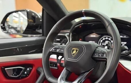 Lamborghini Urus I, 2022 год, 18 741 124 рублей, 5 фотография