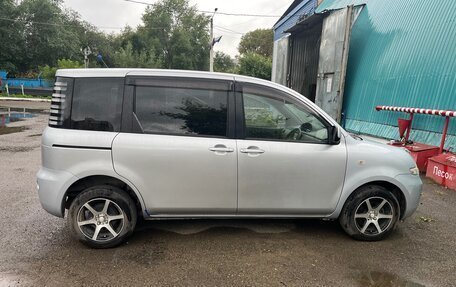 Toyota Sienta I, 2005 год, 500 000 рублей, 5 фотография