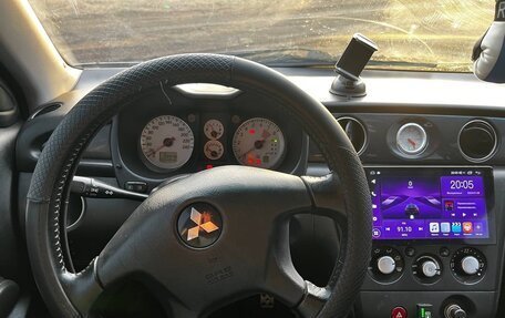 Mitsubishi Outlander III рестайлинг 3, 2006 год, 799 000 рублей, 14 фотография