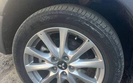 Mitsubishi Outlander III рестайлинг 3, 2006 год, 799 000 рублей, 7 фотография