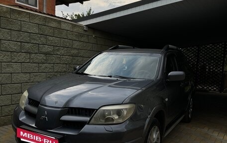 Mitsubishi Outlander III рестайлинг 3, 2006 год, 799 000 рублей, 2 фотография