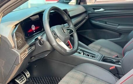 Volkswagen Golf GTI, 2022 год, 1 980 000 рублей, 7 фотография