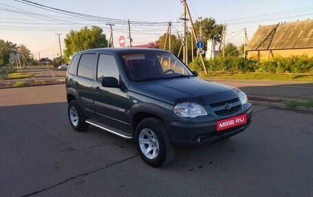 Chevrolet Niva I рестайлинг, 2011 год, 500 000 рублей, 2 фотография
