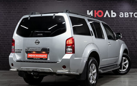 Nissan Pathfinder, 2011 год, 1 900 000 рублей, 4 фотография