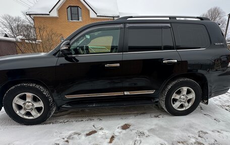 Toyota Land Cruiser 200, 2017 год, 7 000 000 рублей, 13 фотография