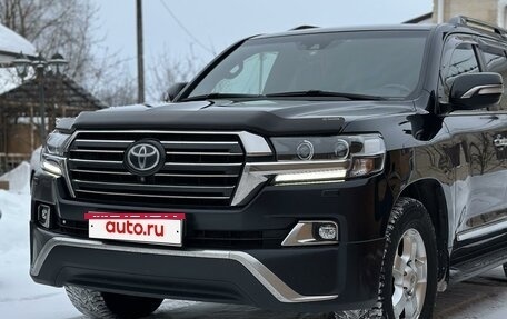 Toyota Land Cruiser 200, 2017 год, 7 000 000 рублей, 9 фотография