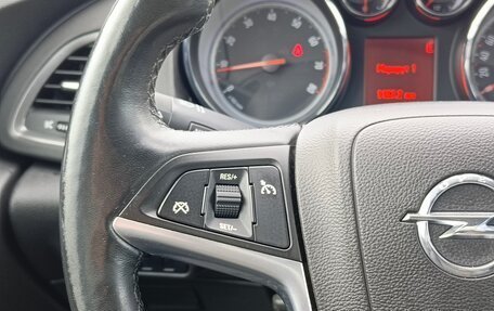 Opel Astra J, 2011 год, 749 995 рублей, 18 фотография