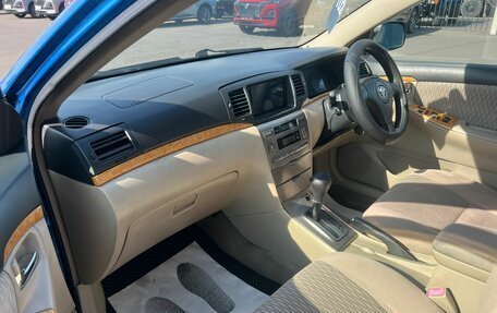 Toyota Corolla, 2004 год, 699 999 рублей, 12 фотография