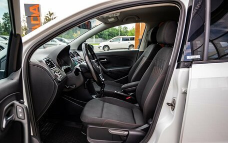 Volkswagen Polo VI (EU Market), 2017 год, 750 000 рублей, 11 фотография