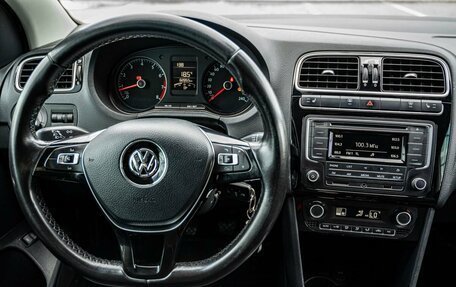 Volkswagen Polo VI (EU Market), 2017 год, 750 000 рублей, 19 фотография