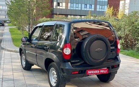 Chevrolet Niva I рестайлинг, 2011 год, 280 000 рублей, 4 фотография