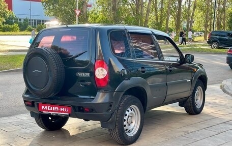 Chevrolet Niva I рестайлинг, 2011 год, 280 000 рублей, 3 фотография