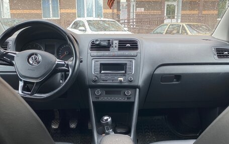 Volkswagen Polo VI (EU Market), 2017 год, 1 100 000 рублей, 3 фотография