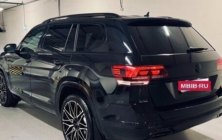 Volkswagen Teramont I, 2018 год, 4 400 000 рублей, 4 фотография