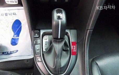 Hyundai Veloster II, 2021 год, 2 294 000 рублей, 13 фотография