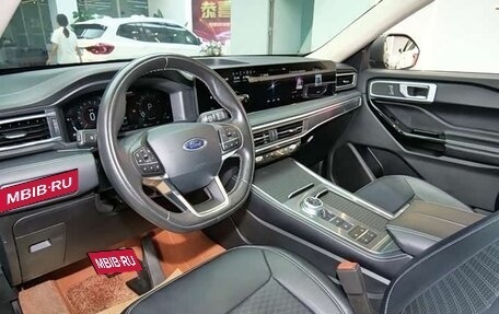 Ford Explorer VI, 2022 год, 2 613 000 рублей, 9 фотография