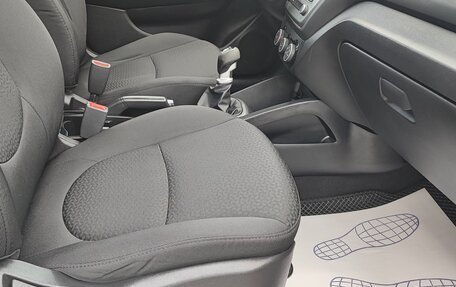 KIA Rio III рестайлинг, 2016 год, 930 000 рублей, 12 фотография