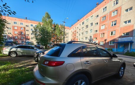 Infiniti FX I, 2003 год, 850 000 рублей, 12 фотография