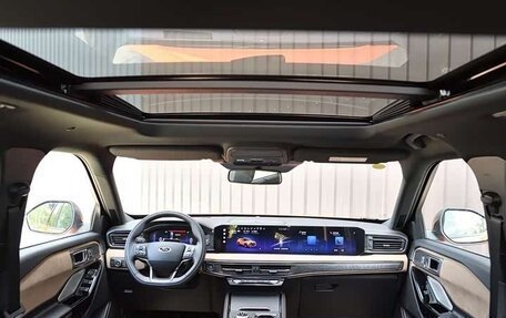 Ford Explorer VI, 2024 год, 4 930 000 рублей, 3 фотография