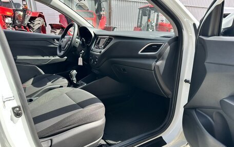 Hyundai Solaris II рестайлинг, 2017 год, 1 340 000 рублей, 9 фотография