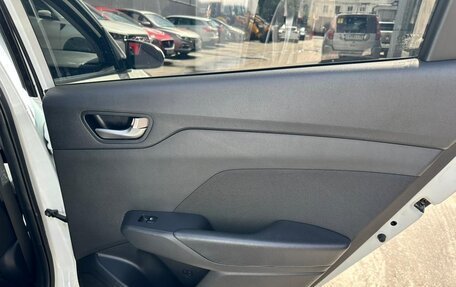 Hyundai Solaris II рестайлинг, 2017 год, 1 340 000 рублей, 11 фотография